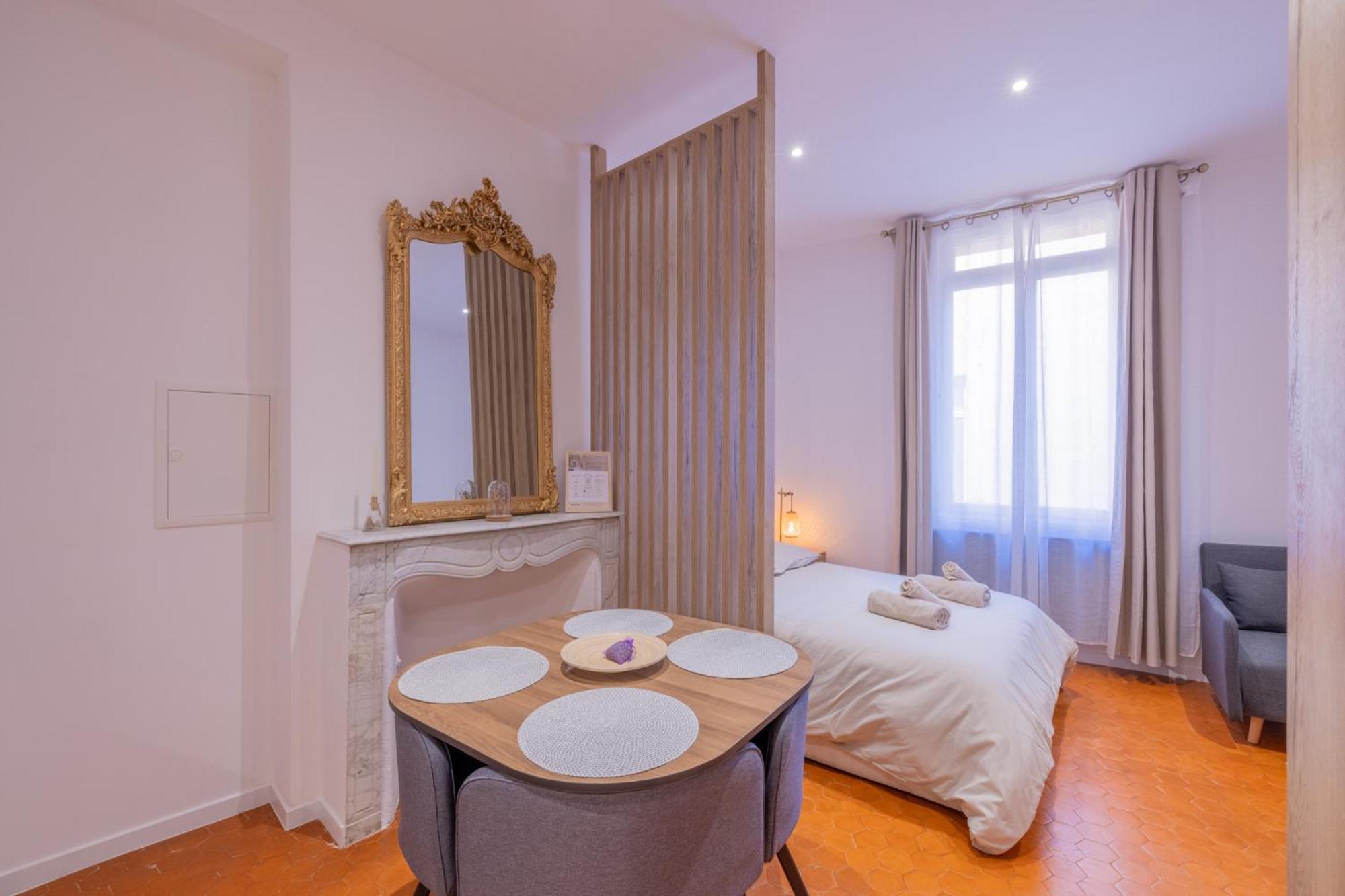 Appartement De Charme Aix-en-Provence Esterno foto